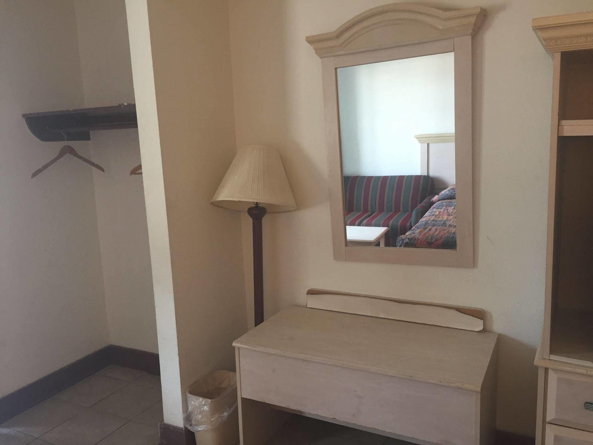 Oyo Hotel Myrtle Beach Kings Hwy ภายนอก รูปภาพ