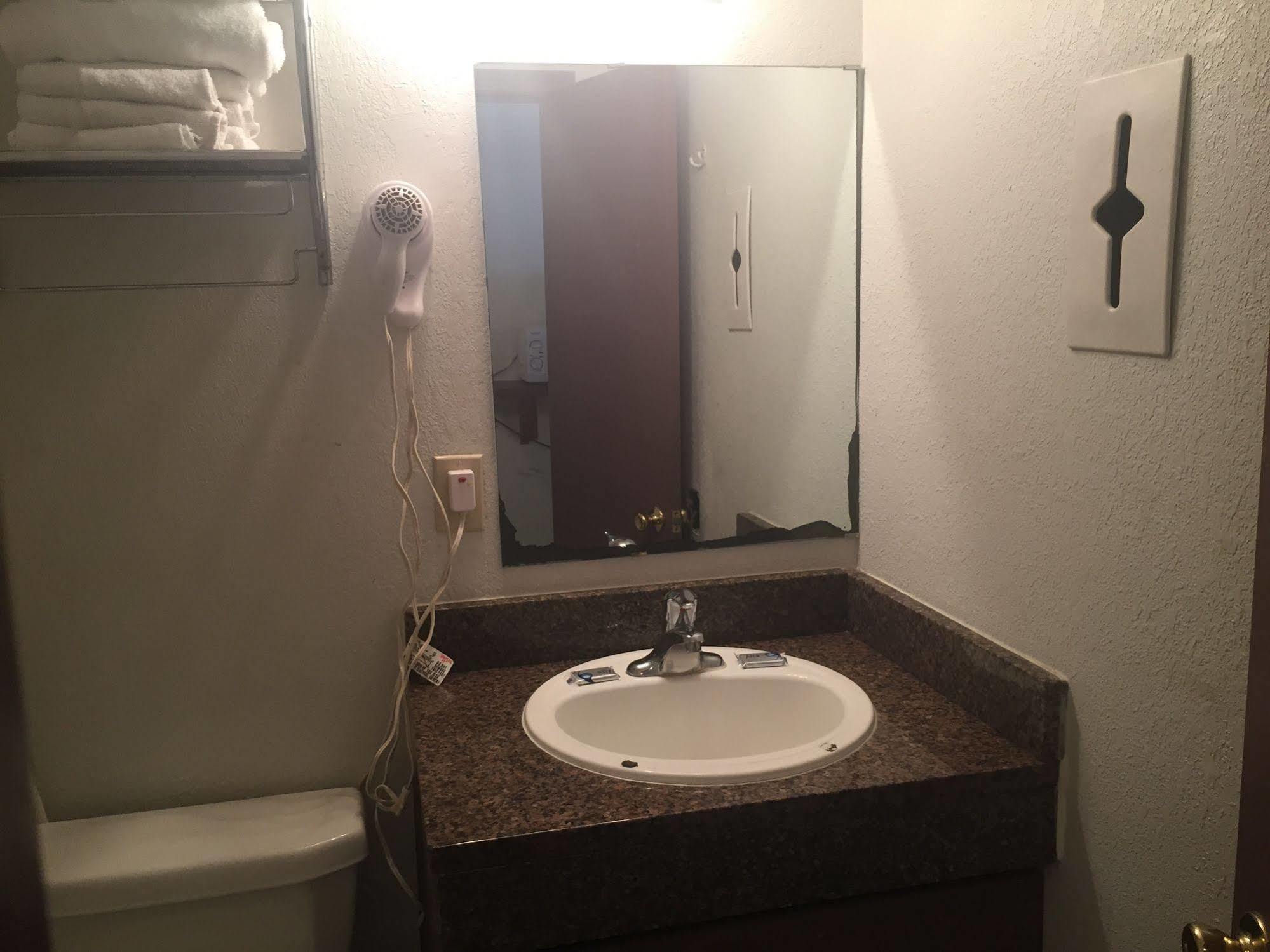 Oyo Hotel Myrtle Beach Kings Hwy ภายนอก รูปภาพ